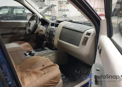 2008 Ford Escape Xlt z USA, uszkodzony, nr VIN 1FMCU03Z48KC64796